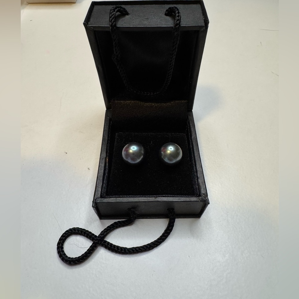 Elegant 10mm Gray Pearl Earrings with 14k posts